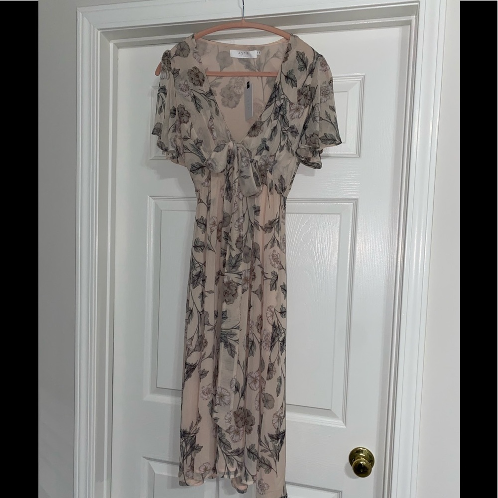 Astr the label jasmine floral print dress